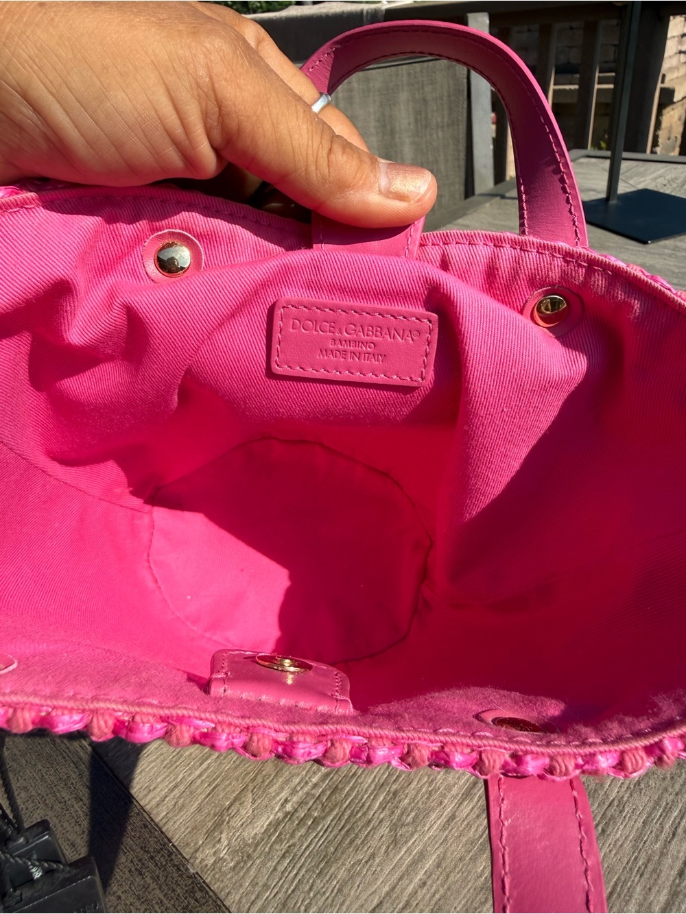 NWT Dolce & Gabbana Girls
Pink Crossover DG Basket Bag Mini - Picture 9 of 10